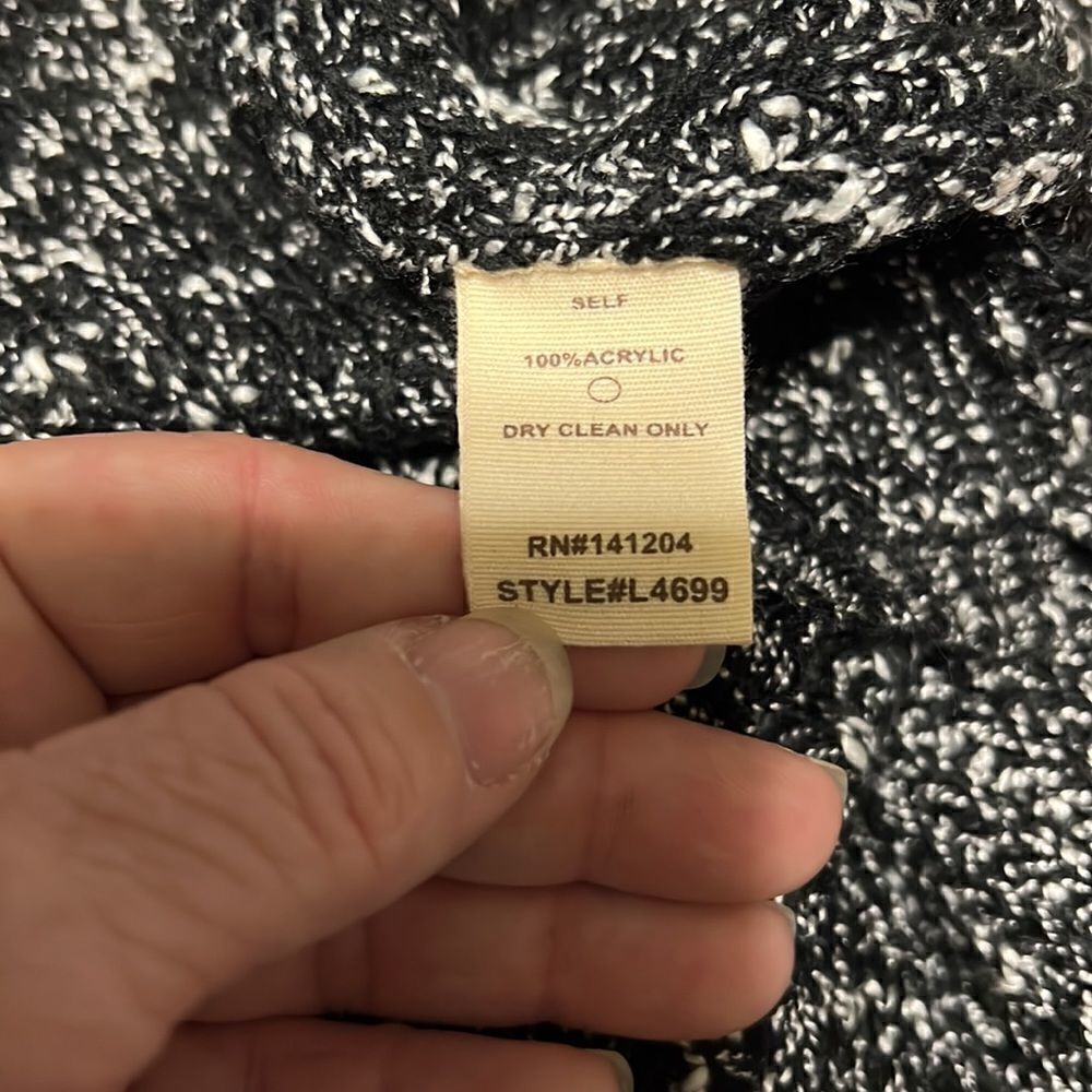 Hem & Thread Cover Up - Picture 6 of 7
